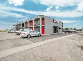 OYO Hotel San Antonio Lackland Air Force Base West