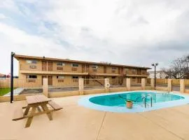 Oyo Hotel San Antonio Lackland AFB Seaworld Hwy 90 W