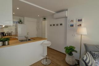 New, Sunny, Near The Beach With Sea Views - 5