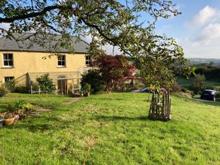 Frizenham Farmhouse - 7