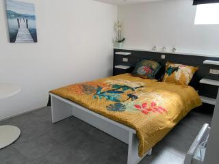 Appartement 5 personnes avec accès piscine et jacuzzi - 2