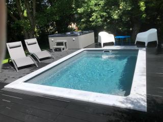 PAUSE NATURE SORBAIS Gite de groupe avec Piscine, Spas, Sauna avec 8 chambres et 8 salles de bain, grande cuisine et grande salle de vie - 0