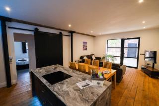 The Eden Warehouse - Pink Apartment (sleeps 4) - 3