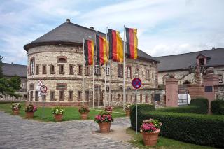 Erdgeschoss Wohnung Wiesbaden Stadtmitte 2 Zimmer Küche Bad - 1