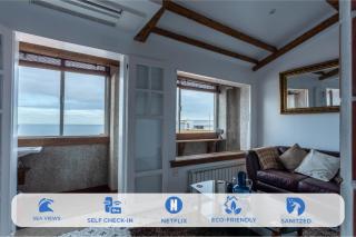 Ático con terraza y vistas al mar. - 0