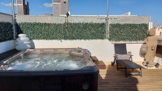 Ático de Lujo con Jacuzzi Climatizado en Terraza - 5