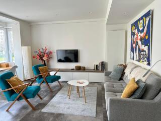 Renewed luxurious apartment at Casino Oostende - 5