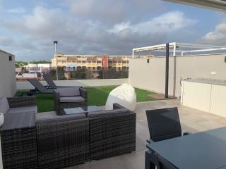 Penthouse Las 2 Salchichas - 8