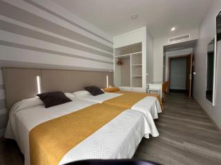 Hotel Leo - 5