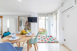 Penthouse Duplex in a 4 floors spanish house -8 min to center by Metro - 0