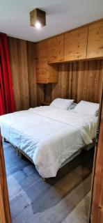 appartement avec jardin dans luxueux chalet - 1