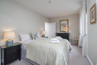 Spacious flat near Victoria and Warwick Square - 1