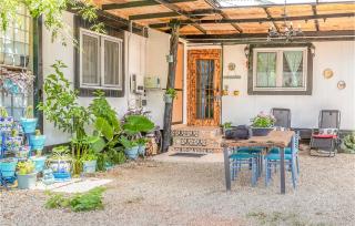 Amazing Home In Los Puertos De Arriba - 9