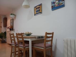 Cozy Apartment Near The Beach - 3