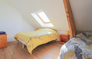 4 Bedroom Awesome Home In Petite-Synthe - 4