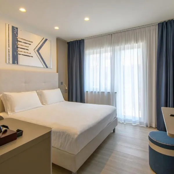 디아노 마리나에 위치한 호텔 Hotel & Apartments Sasso
