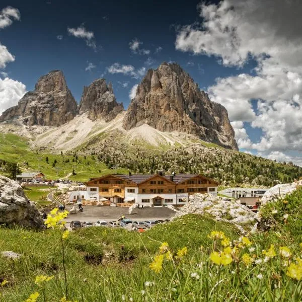 Passo Sella Dolomiti Mountain Resort, hotel Selva di Val Gardenában